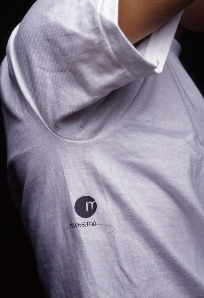 mossimo_logo-shirt